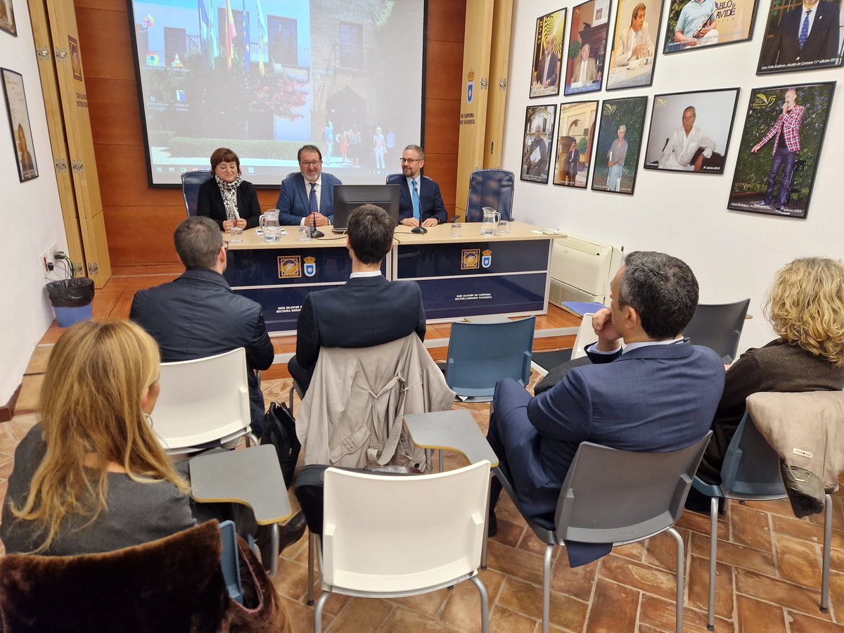 Magistrados, jueces y juristas se reúnen en Carmona

Profesionales de la Judicatura y del Derecho han celebrado en <a href="/olavidecarmona/">Olavide en Carmona</a> el I FORO-ENCUENTRO JURÍDICO PARA LA REFLEXIÓN

Gracias a <a href="/ApmAndOcc/">APM (Andalucía Occidental)</a> por elegir Carmona para organizar este importante foro de trabajo