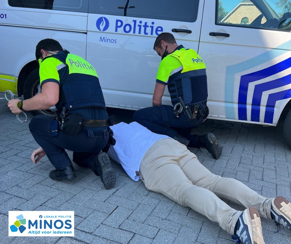 🔥💪𝗧𝘄𝗲𝗲 𝘀𝘂𝗰𝗰𝗲𝘀𝘃𝗼𝗹𝗹𝗲 𝗱𝗿𝘂𝗴𝘀𝘃𝗮𝗻𝗴𝘀𝘁𝗲𝗻 𝗱𝗼𝗼𝗿 𝗵𝗲𝘁 𝗪𝗶𝗷𝗸𝗼𝗻𝗱𝗲𝗿𝘀𝘁𝗲𝘂𝗻𝗶𝗻𝗴𝘀𝘁𝗲𝗮𝗺

Afgelopen weekend controleerde ons WOT twee bestuurders. Beide verdachten hadden drugs op zak.

De resultaten://bit.ly/4eMq4YK.

*De foto is een stockbeeld