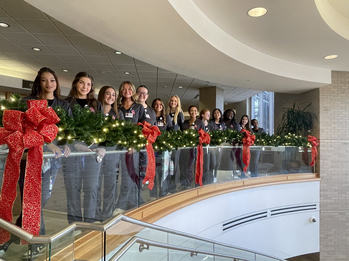 Mrs. Minarik’s DE Clinical Interns were welcomed by Methodist Medical Center in Oak Ridge with breakfast. The interns have been working non-stop since July to prepare for spring semester. How blessed we are to have our supportive community! @hollyjmcross @mrhawkorhs <a href="/ORSchools/">Oak Ridge Schools</a>