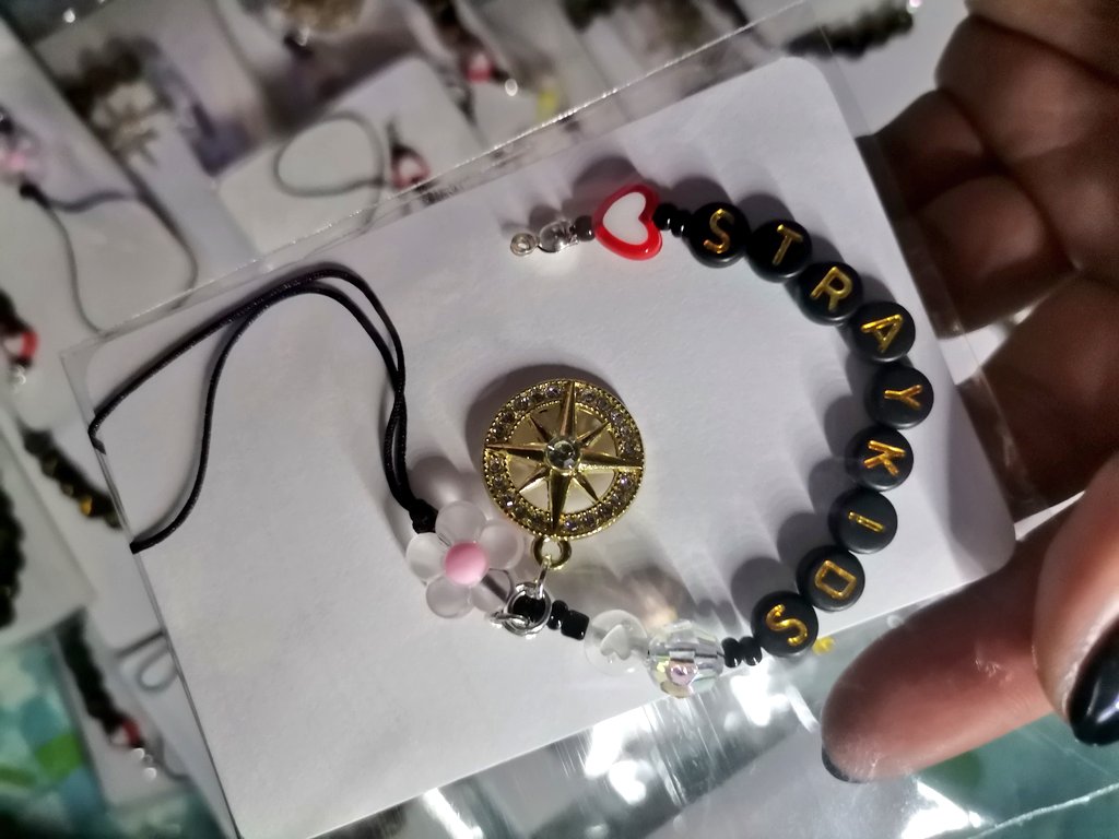 See you Stays!

We'll be handing phone charms later ❣️ 50pcs lang toooo, yun lang kaya ng powers. HAHAHAHA. Abot abot na lang 😁✌️

#dominATE_BULACAN