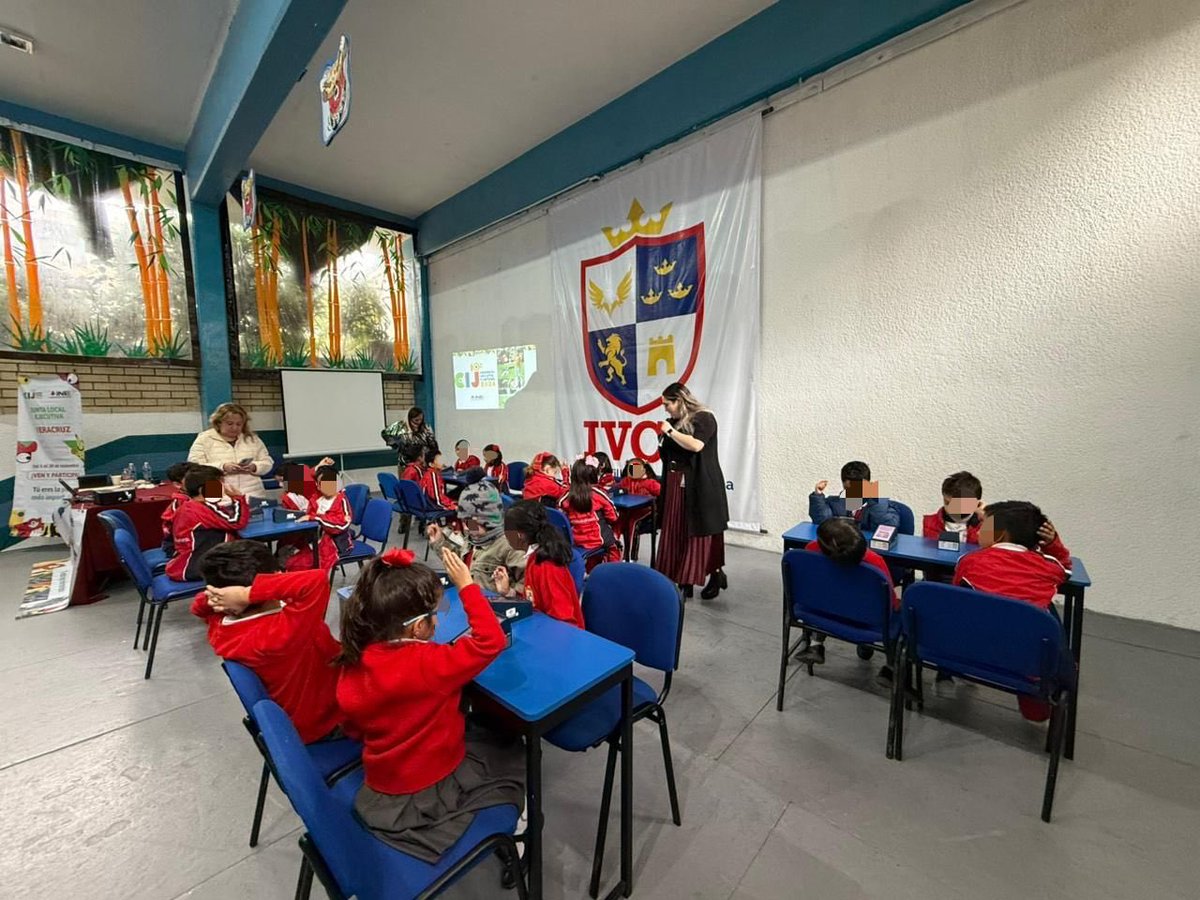 🪁Comunidad escolar del Instituto Villa de Cortés en #Xalapa participa en la #ConsultaInfantilyJuvenil2024 con el apoyo del personal de la Junta Local Ejecutiva del <a href="/INE_Veracruz/">INE Veracruz</a>