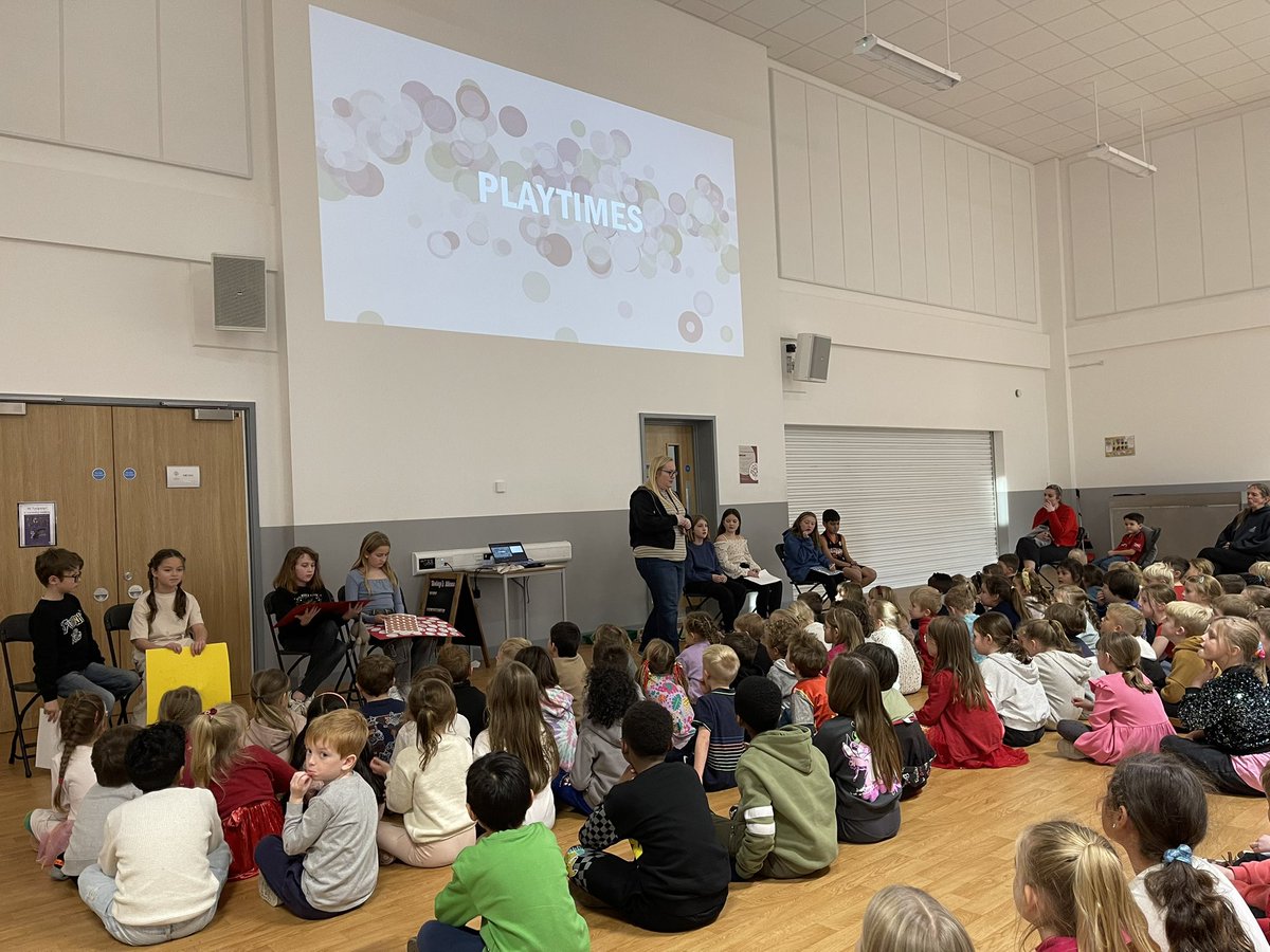 In this afternoon’s Whole School Assembly, Mrs Marriott spoke to the children about some changes to the end of playtimes as part of our ongoing commitment to improving outdoor play and learning!