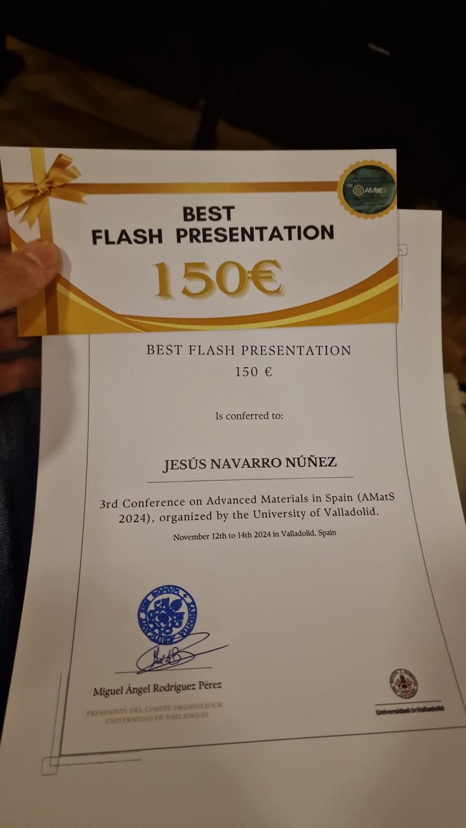 nazariolab's tweet image. Guess who won the Best Flash Presentation award in #AMatS2024
Congrats!!! @JDNavarroN 😃🫡