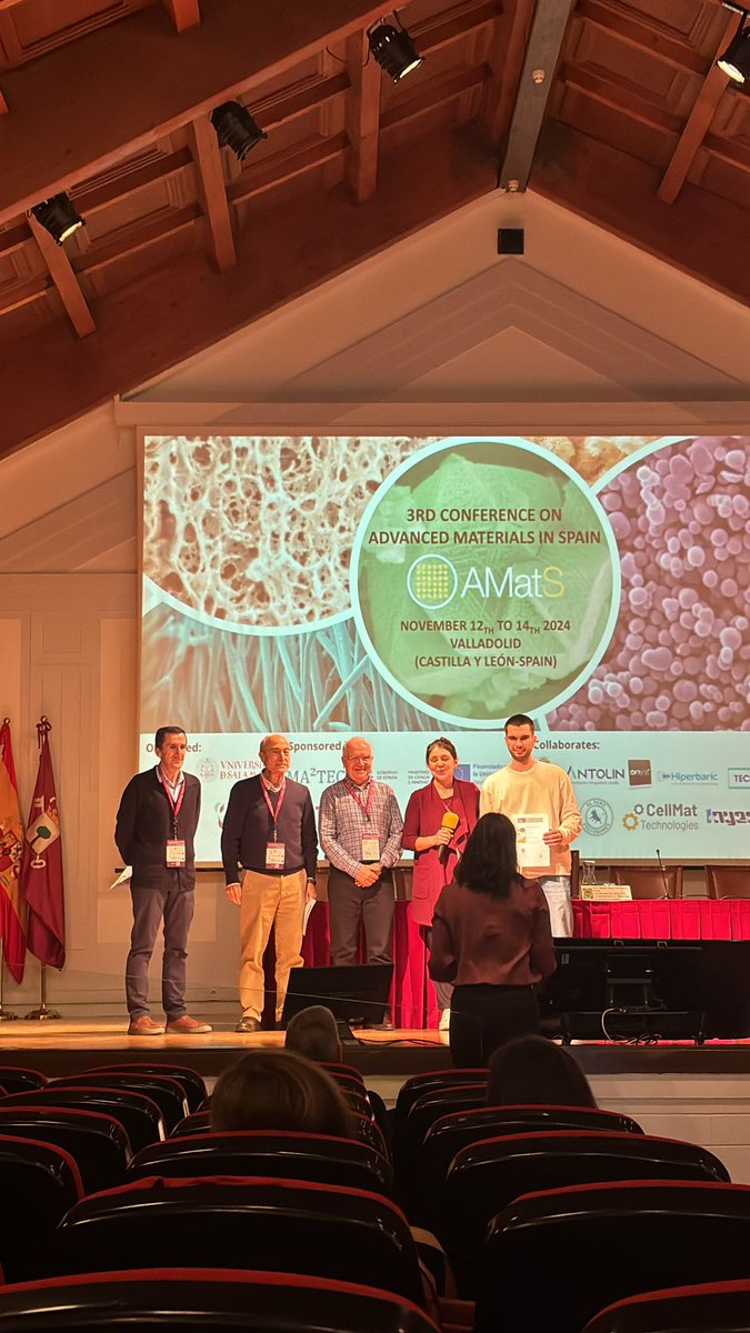 nazariolab's tweet image. Guess who won the Best Flash Presentation award in #AMatS2024
Congrats!!! @JDNavarroN 😃🫡