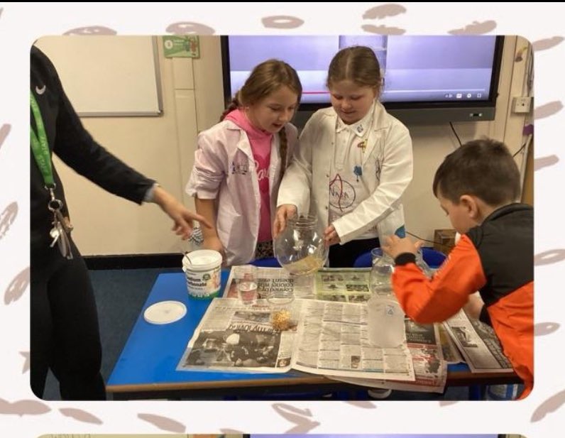primary_tree's tweet image. Science Day! Children and staff came dressed in their best science costumes to take part in a day full of fun and exciting experiments. It was a great day! #aweandwonder @VantageAcademi1