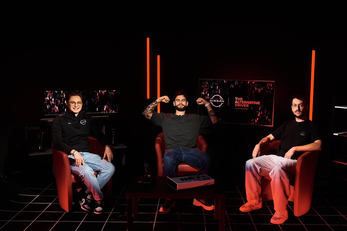 LeBouseuh's tweet image. Kylian va-t-il réussir à hisser un véhicule Nissan dans les top classements globaux GT7 avec une guitare ? 🎸 #TheAlternativeDriver

Et en attendant, on vous fait gagner 1 console de jeu avec un jeu de course ici 🎮 Pour participer :
1️⃣ RT ce tweet
2️⃣ Follow @nissanfrance
TAS le…