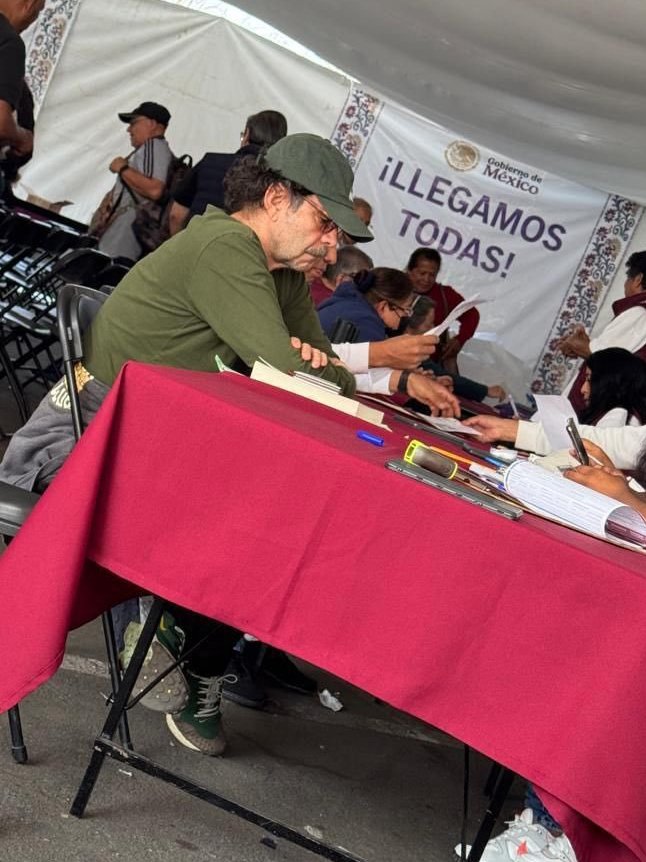 En instagram  |  Pidiendo la pensión del bienestar