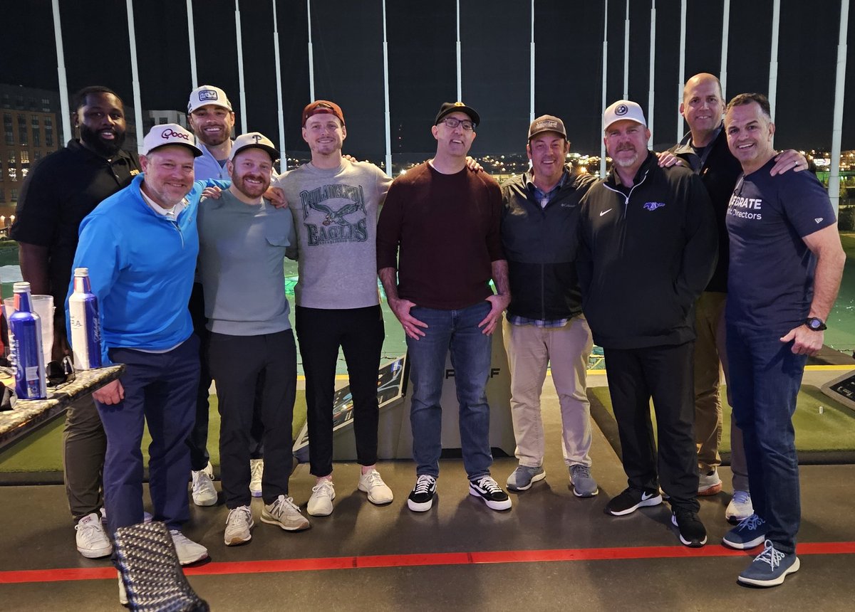 BallFrogApps's tweet image. With many of our great team members either working remotely or hybrid, it's rewarding to get together to celebrate milestones.
Can't wait for the next one!