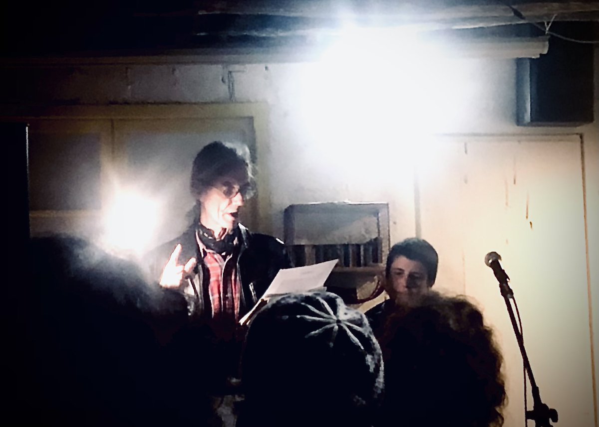 neuspcirera@mastodont.cat (@neuspcirera) on Twitter photo 18:14h lectura-recital comentat: Papasseit de la mà d’ <a href="/e_casasses/">enric casasses</a> i l’Agnès Prats, a l’ <a href="/acobert_/">acobert</a> 18:14h lectura-recital comentat: Papasseit de la mà d’ <a href="/e_casasses/">enric casasses</a> i l’Agnès Prats, a l’ <a href="/acobert_/">acobert</a>