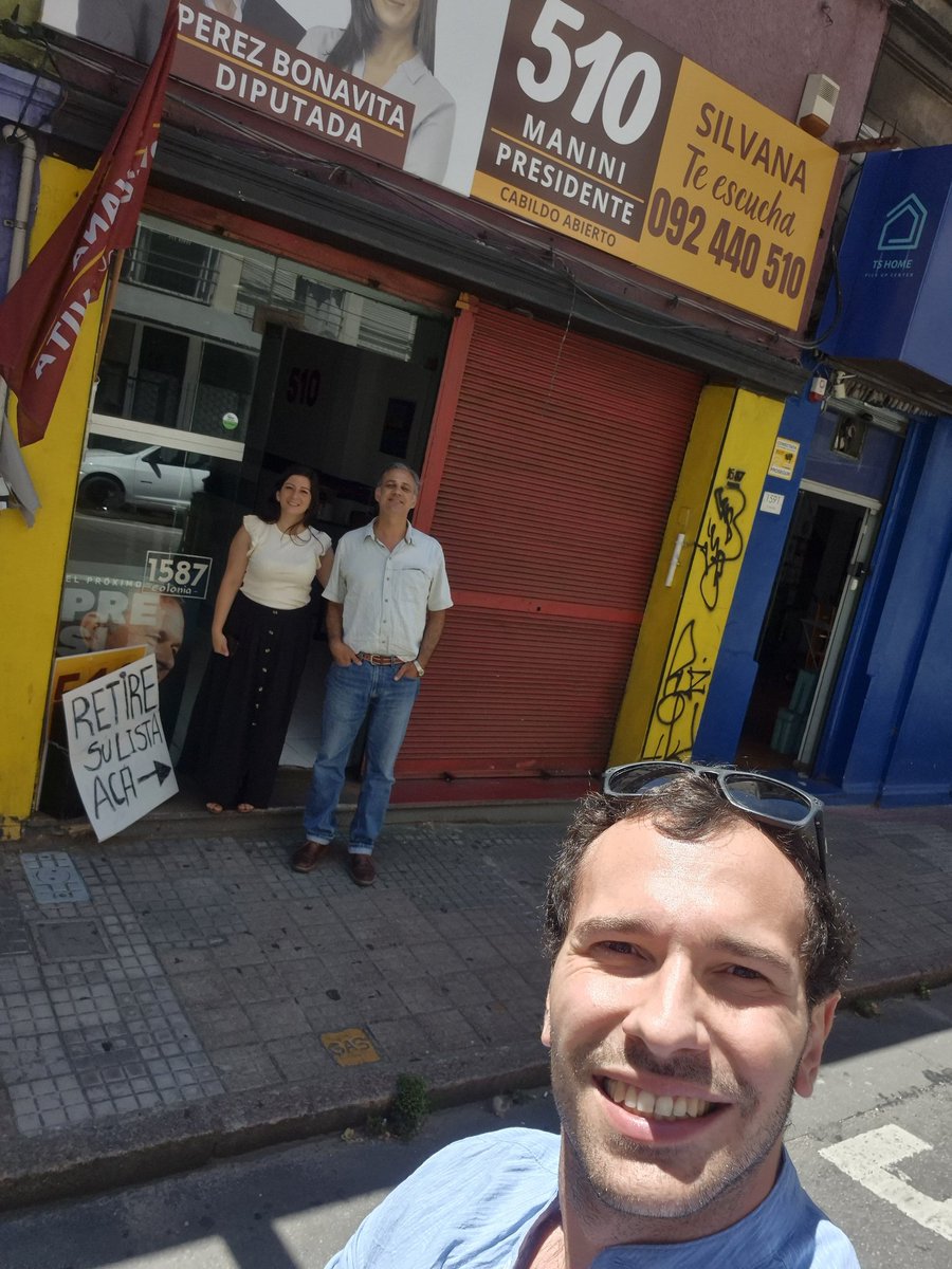 perezbonavita's tweet photo. Agradeciendo a la Militancia de la 510 por todo el esfuerzo y dedicación! Ahora en el local de Cordón (Colonia 1587 esq. Roxlo) 
¡Vamos la Coalición! 
#UnPaisEnMarcha 
@Lista510MVD https://t.co/KKm9myAAEf