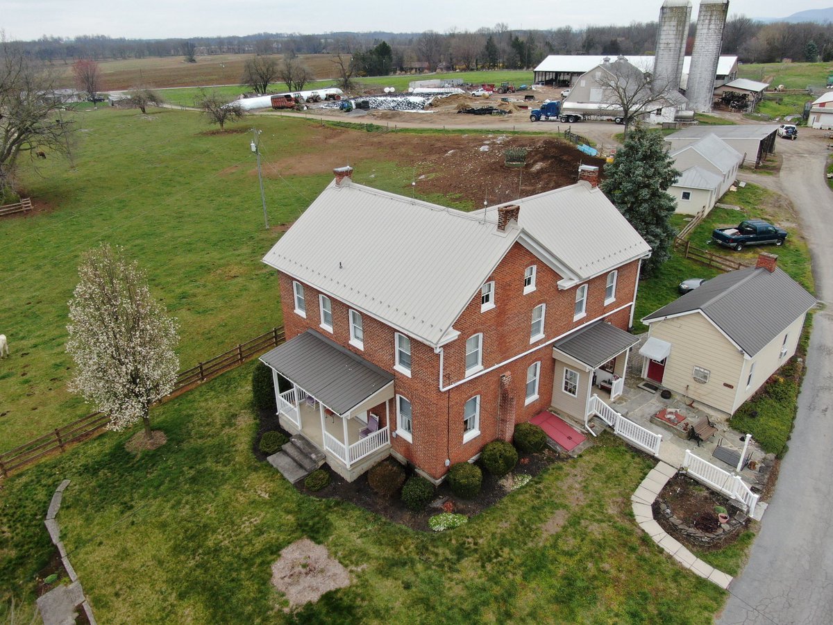 FrederickCounty's tweet photo. Contact us for a free estimate! @klineroofing 
https://t.co/HgZzoQVhj4 

#roofingexperts #LiveRoofPlay #atlasroofing #familybusiness #onedayjob #hagerstownmd #shingleroofing #metalroofingspecialists #shoplocal #roofing #rooferslife #stormdamage #HailDamageRestoration https://t.co/5kznTelJ8F