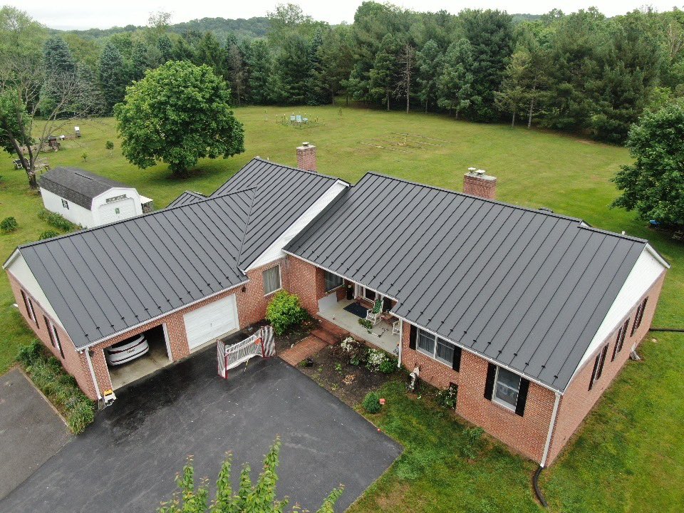 FrederickCounty's tweet photo. Contact us for a free estimate! @klineroofing 
https://t.co/HgZzoQVhj4 

#roofingexperts #LiveRoofPlay #atlasroofing #familybusiness #onedayjob #hagerstownmd #shingleroofing #metalroofingspecialists #shoplocal #roofing #rooferslife #stormdamage #HailDamageRestoration https://t.co/5kznTelJ8F