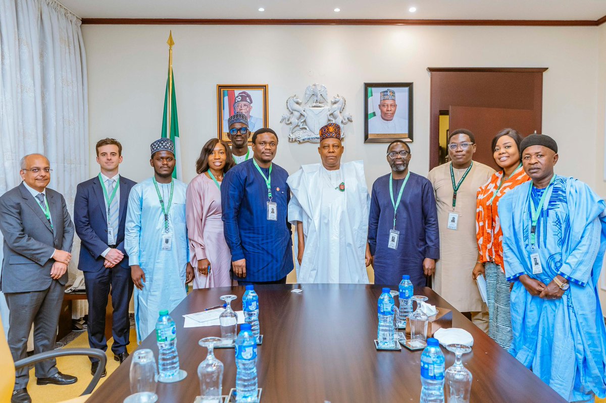 I.A. Ningi (@sharksawn) on Twitter photo The Vice President, Sen. <a href="/KashimSM/">Kashim Shettima</a> today received the leadership team of <a href="/moniepointng/">Moniepoint MFB</a>, led by its Chief Executive Officer, Tosin Eniolorunda, on a courtesy visit at the Presidential Villa. The meeting highlighted <a href="/moniepointng/">Moniepoint MFB</a>’s remarkable achievements in the financial The Vice President, Sen. <a href="/KashimSM/">Kashim Shettima</a> today received the leadership team of <a href="/moniepointng/">Moniepoint MFB</a>, led by its Chief Executive Officer, Tosin Eniolorunda, on a courtesy visit at the Presidential Villa. The meeting highlighted <a href="/moniepointng/">Moniepoint MFB</a>’s remarkable achievements in the financial