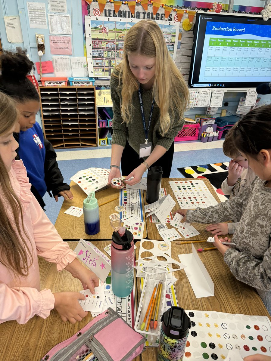 Mrs. Cinelli tweet media