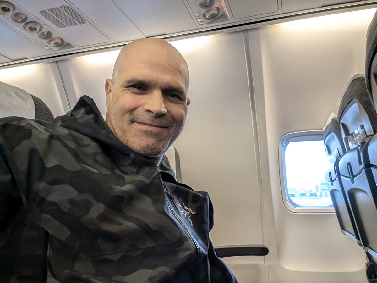 guyfelicella's tweet image. Thanks for the hospitality Edmonton it was awesome meeting everyone. Off to the Northwest territories ✈️ for a couple of talks. Inspiring others that we do recover when people are supported. #Allthetools