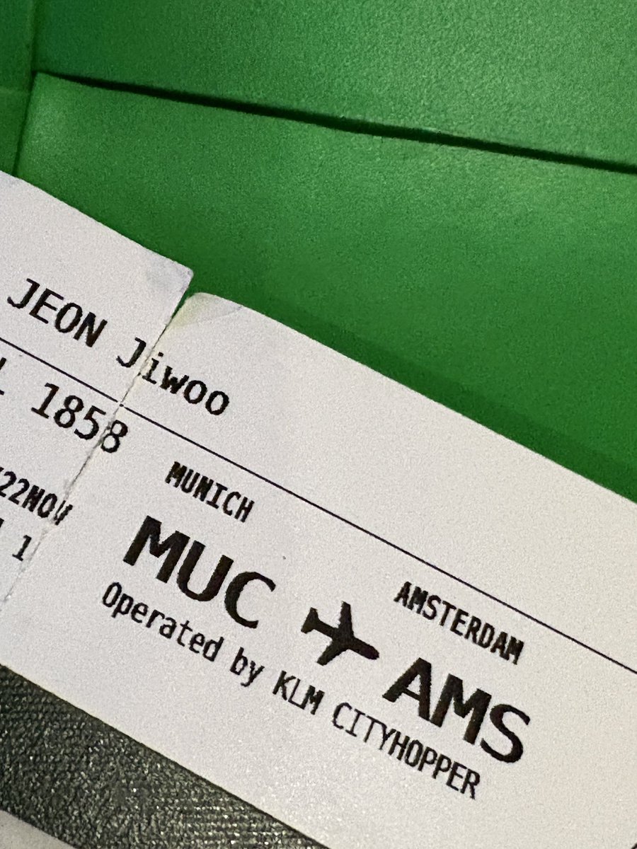 Amsterdammmmmm!!!!!
내가 사랑하는!!!!🤧💜💜💜