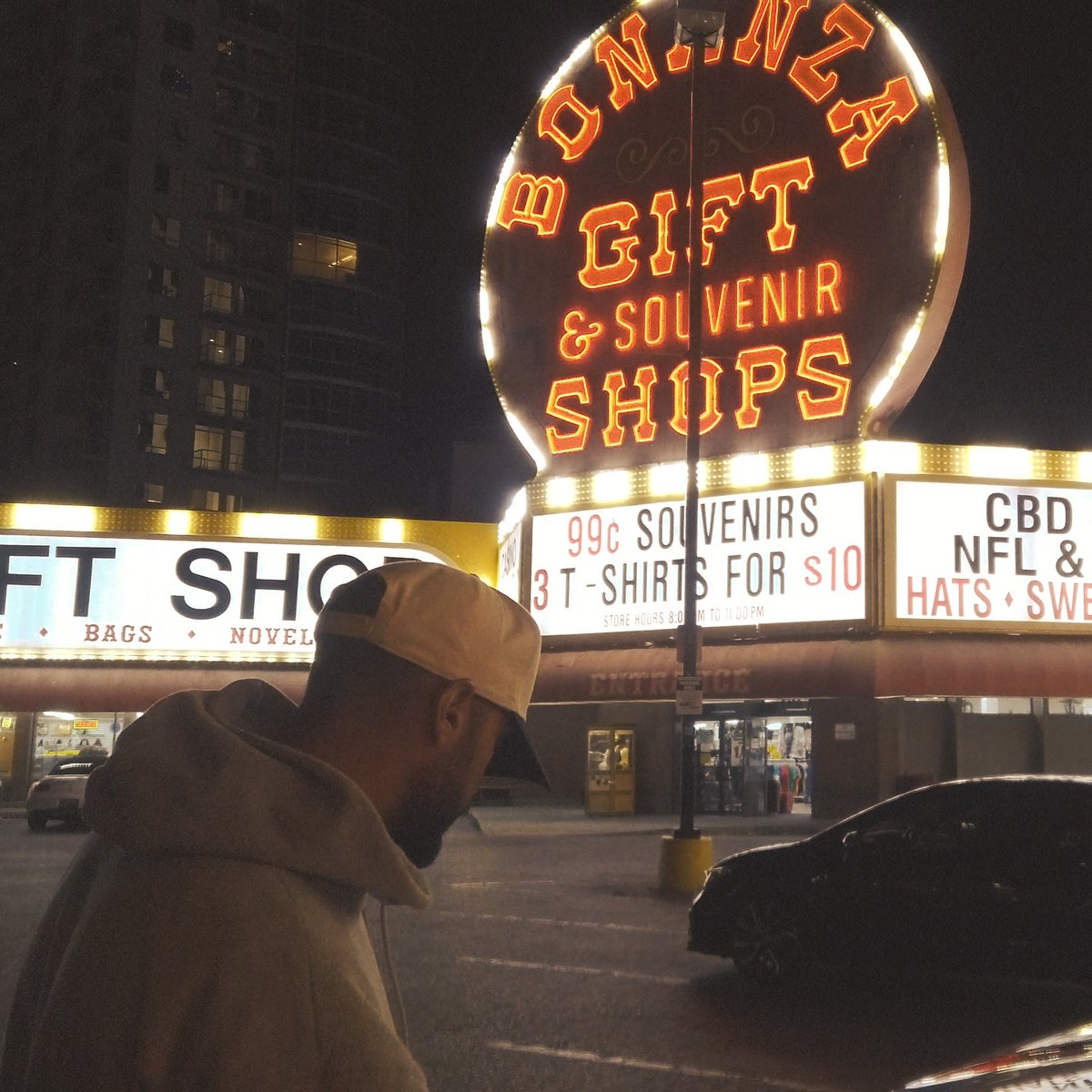 Ballahtonic's tweet image. We're on Spotify, we're everywhere!
HORIZONTE- @Holmanxeos &amp;amp; @Ballahtonic 
Mix&amp;amp;Master @RedMagicBeats 
open.spotify.com/intl-es/track/…