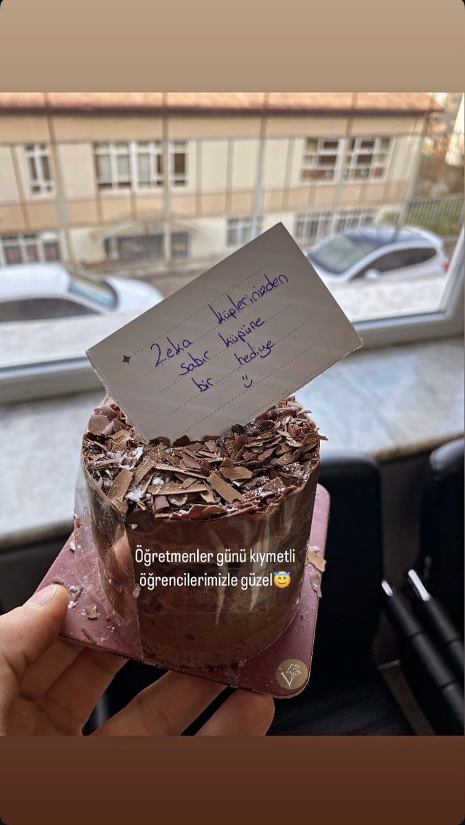 Meslekte 10.yıl..her okulda benim repliklerimi ezberleyen ergenlerim :) seviyorum bu işi