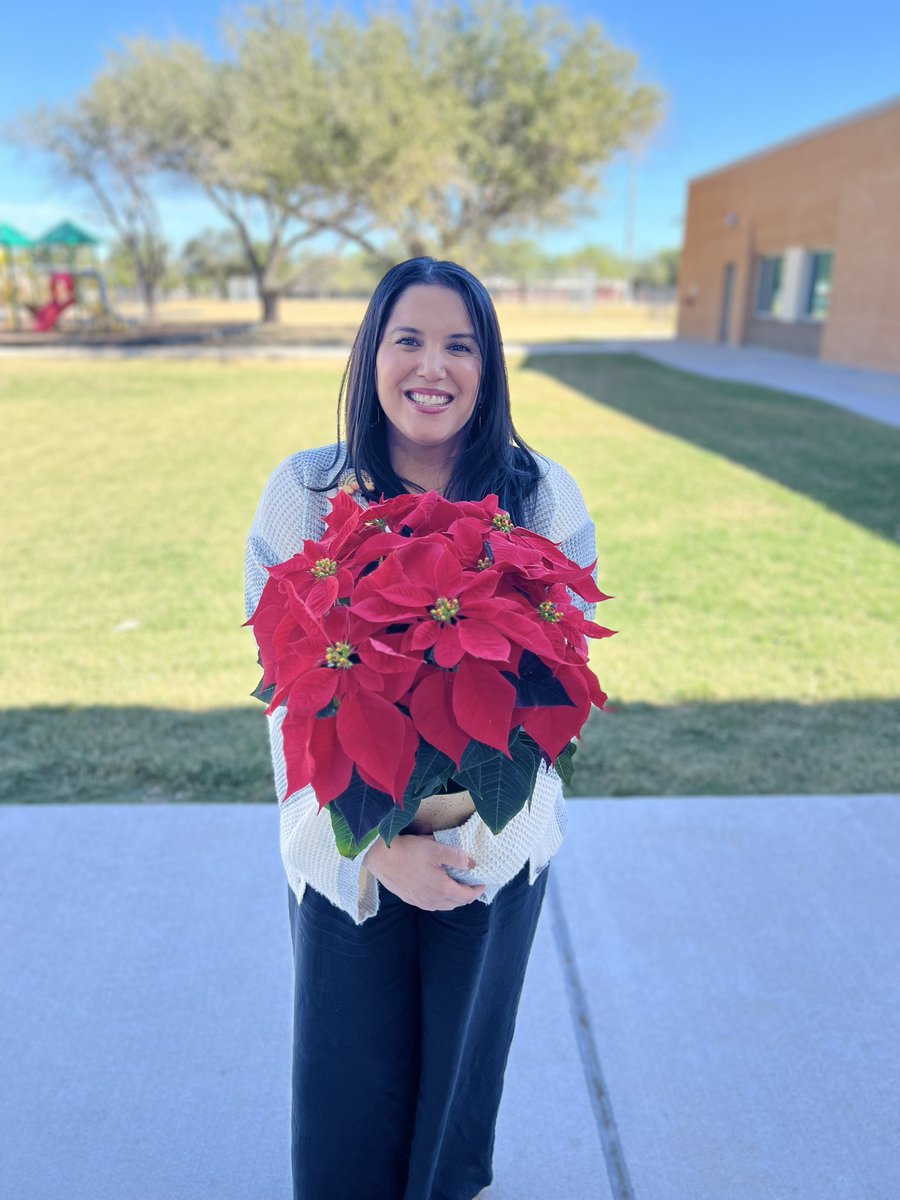 Congratulations to our 24/25 Teacher of the Year Ms. Alesia Astorga! We are so proud to have you represent Gibson Elementary! Well done to all those that were nominated this year ⭐️🐻 #WeAreGibson