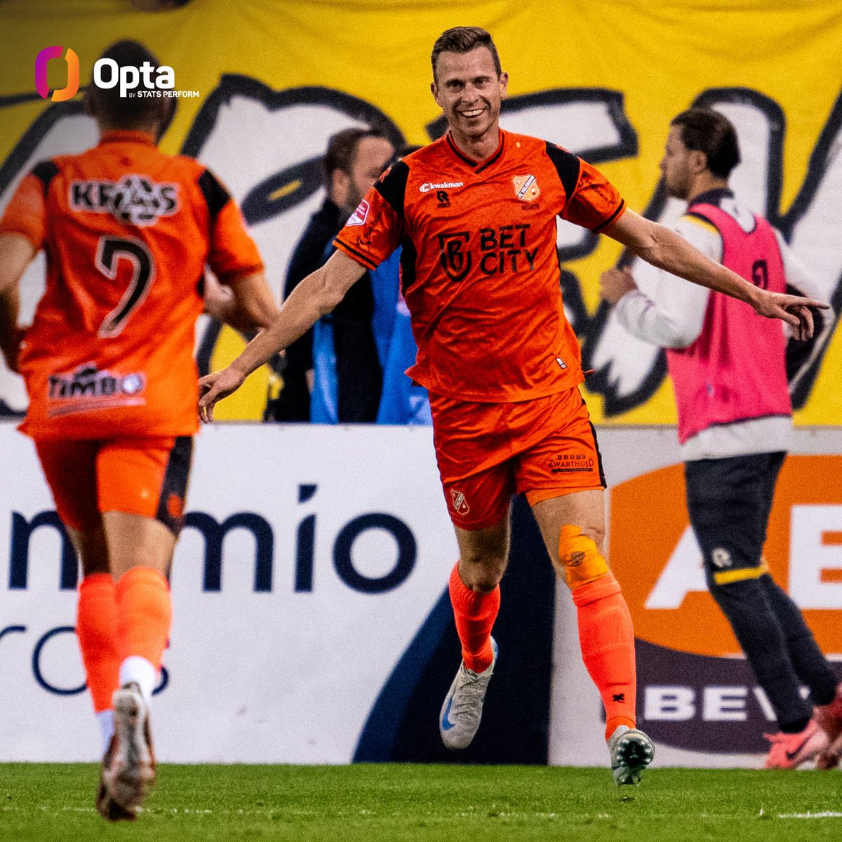 150 - Robert Mühren scored his 150th goal in the <a href="/1e_Divisie/">Keuken Kampioen Divisie</a>, at least 20 more than any other player since the <a href="/fcvolendam/">FC Volendam 🔶</a> striker made his competition debut in August 2011. Milestone.
