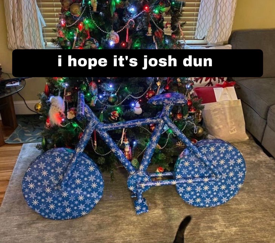 atrofdayy's tweet image. i can’t wait for christmas