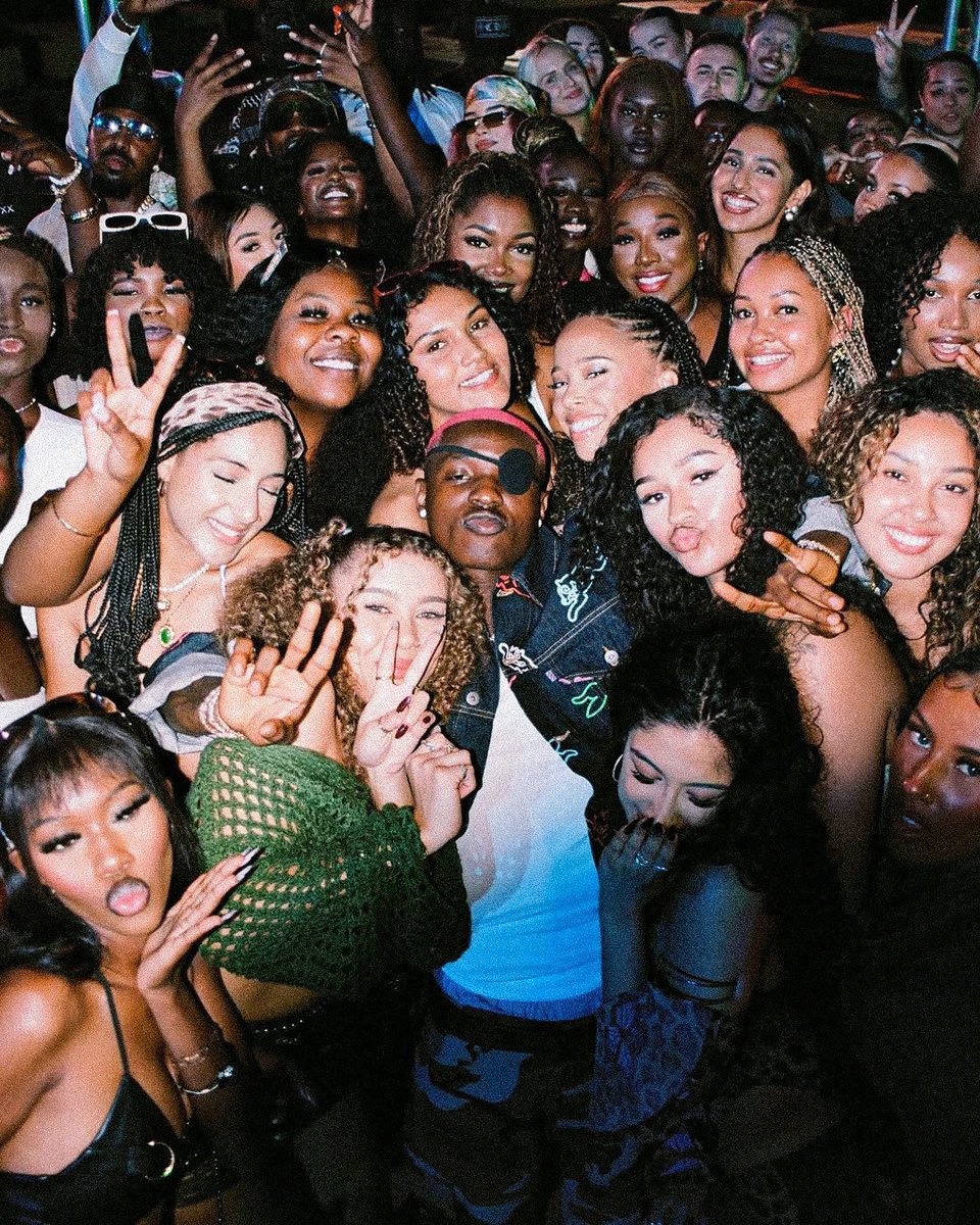 Olamide0fficial's tweet image. Ruger 😂❤️