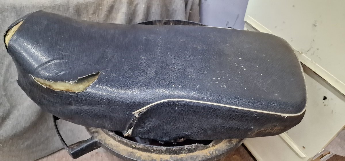CraigHughes123's tweet image. Now completed, before and after pics of #classic British #motorbike seat. These old metal based seats always look much easier to do than they actually are! #ClassicMotorcycles #upholstery