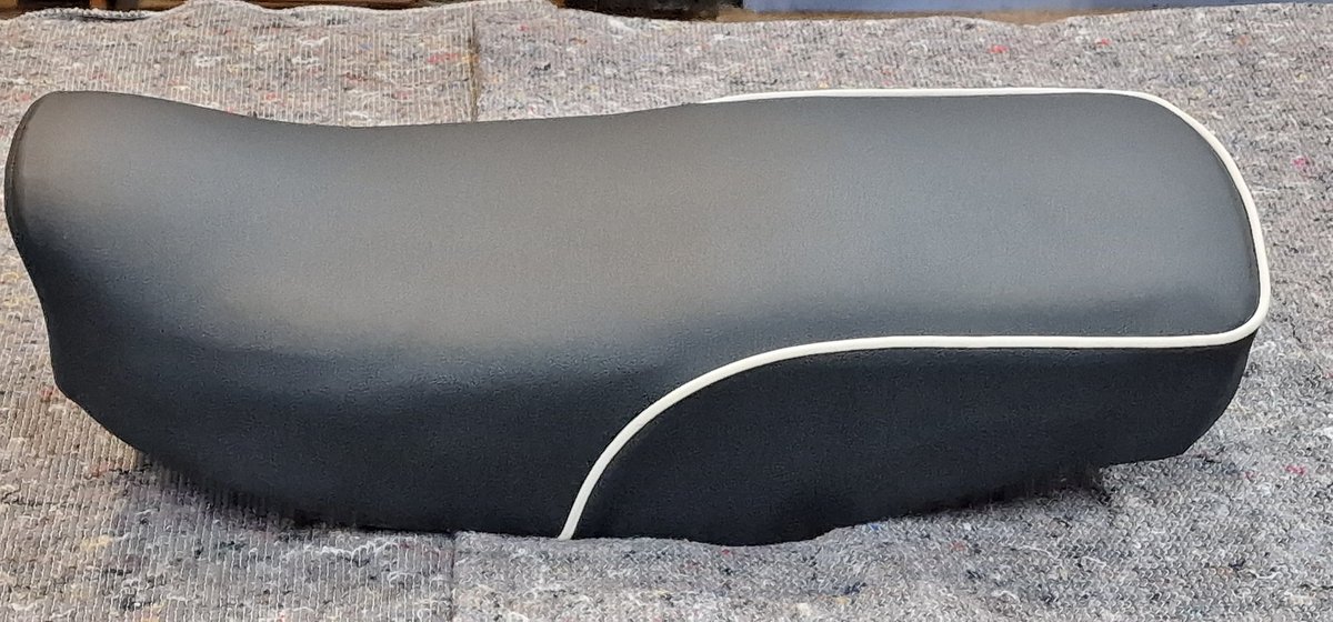 CraigHughes123's tweet image. Now completed, before and after pics of #classic British #motorbike seat. These old metal based seats always look much easier to do than they actually are! #ClassicMotorcycles #upholstery