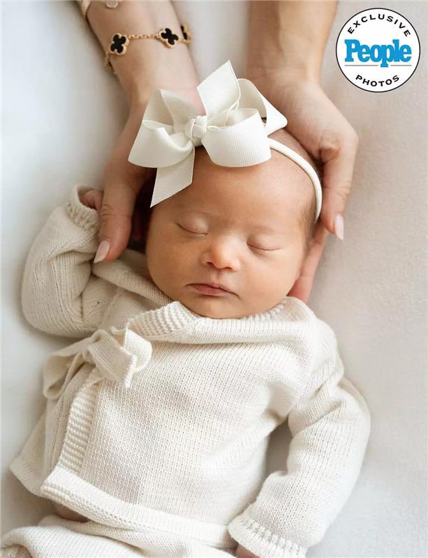 Welcome to the Best Buddies family, Jake &amp; Ashlyn Burger! 👶💙 The <a href="/Marlins/">Miami Marlins</a> star &amp; wife celebrated the birth of their daughter Penelope, born with Down syndrome—a blessing they wouldn’t change for the world. 

<a href="/people/">People</a> 
Read more: https: bit.ly/3OjtAiH

#EuniesBuddies