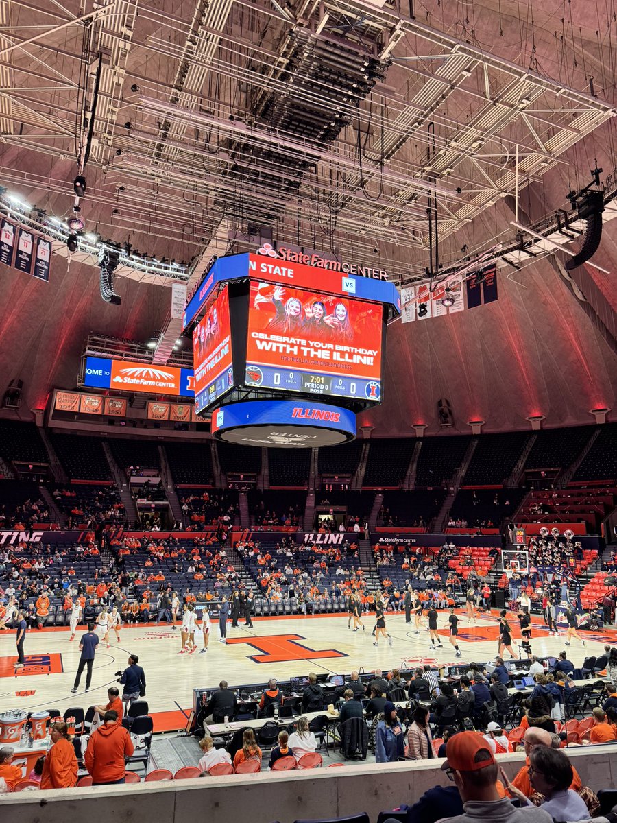 mgolpar2's tweet image. With the #illini Lena Golparvar