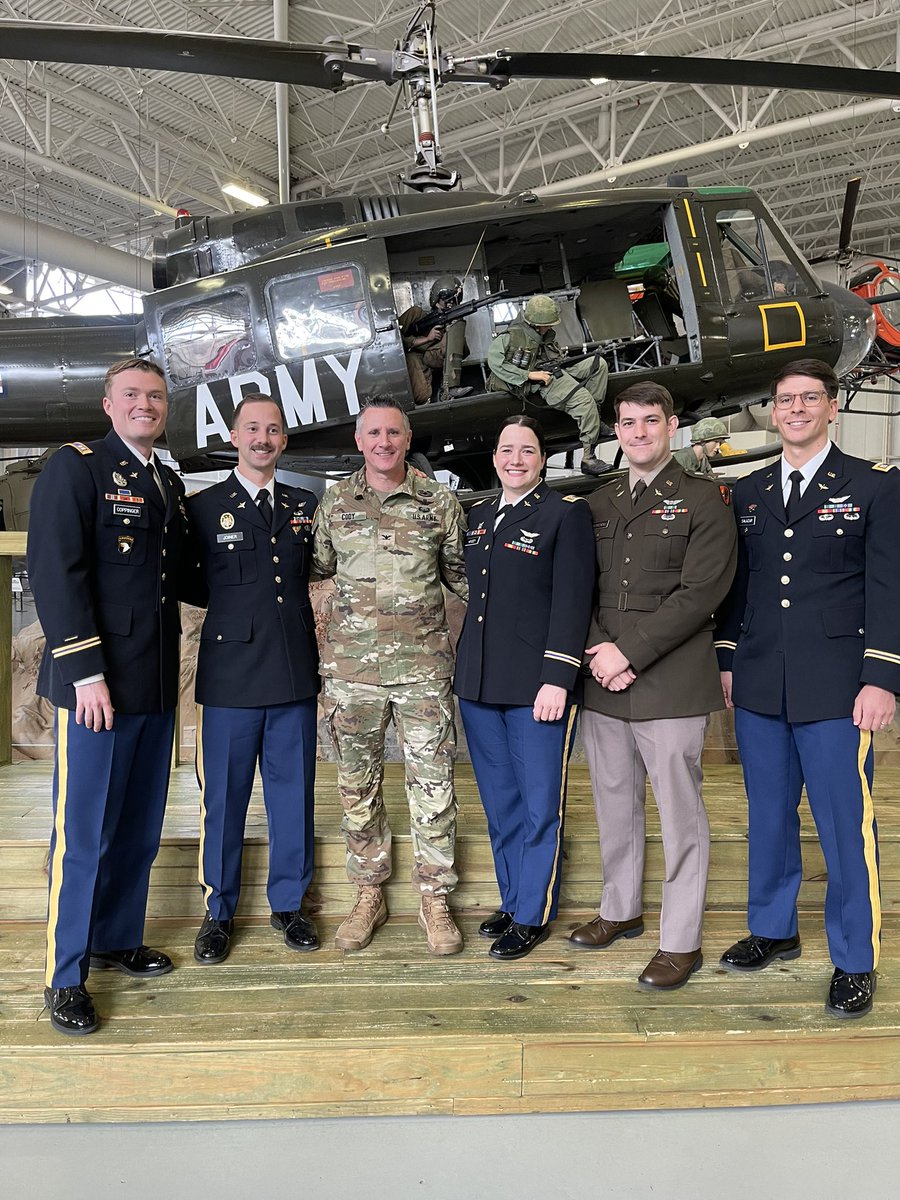 clintoncody77's tweet photo. This morning, I watched some of my former 101st CAB, Wings of Destiny officers graduate from the Captains Career Course. I'm very excited for them to take command and extremely excited for those they'll lead. Our branch is in great hands. Above the Best! Fly Army! 🚁🇺🇸 https://t.co/W860ynjxiv