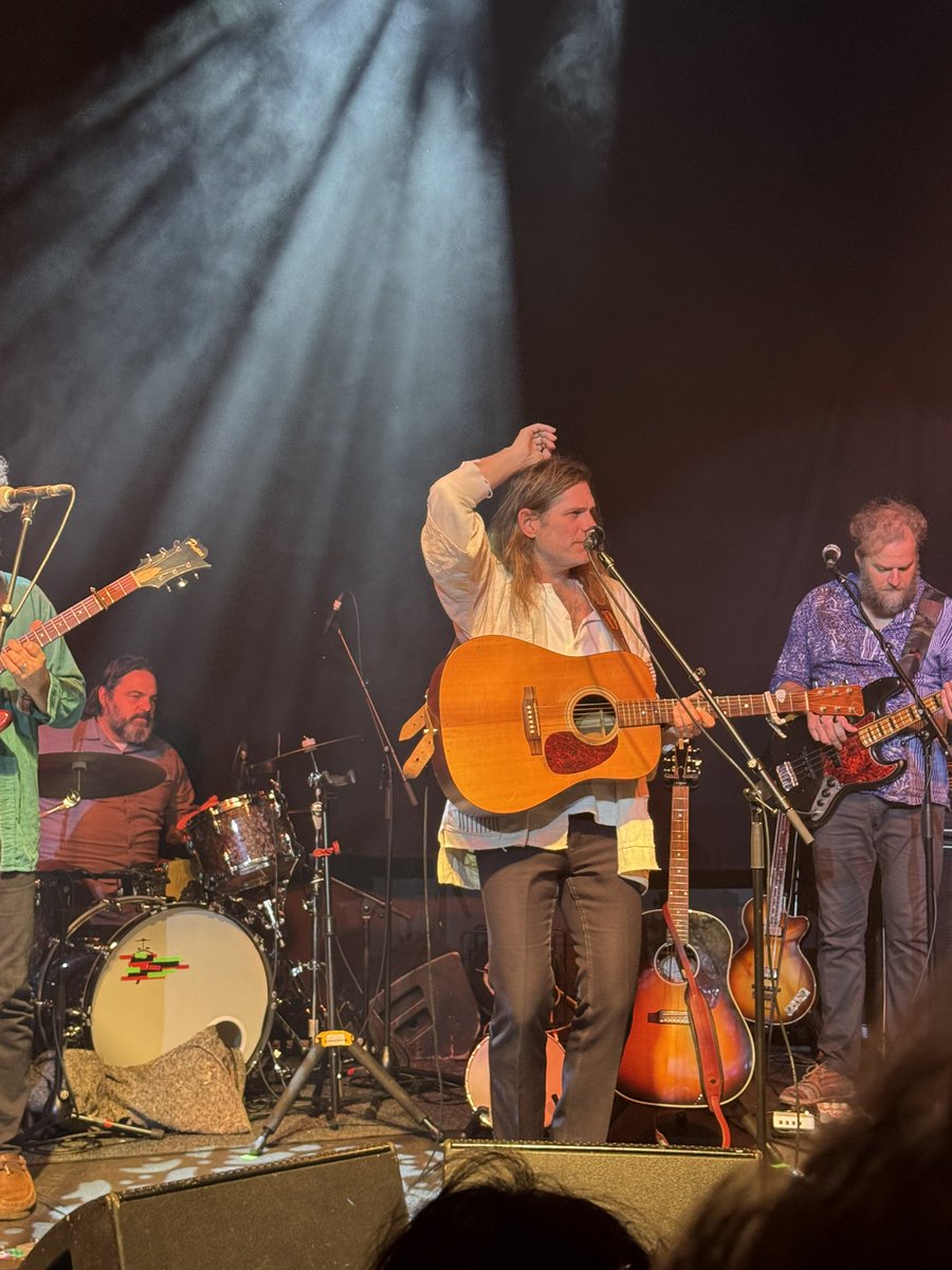 IanMcDCD's tweet photo. @bonnylightband and Bridget Kearney on fine form at QMU Glasgow. https://t.co/IzTlr6nIj5
