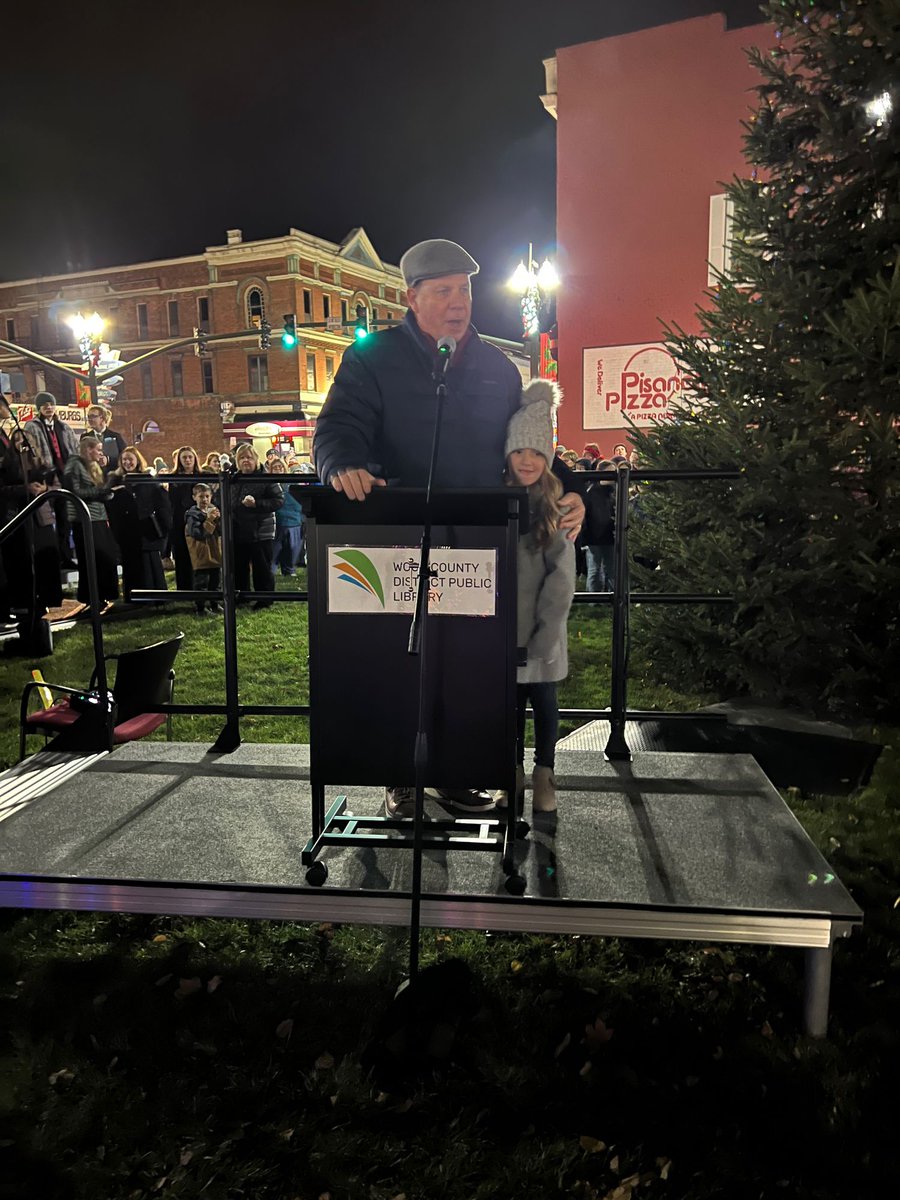 bg_mayor's tweet photo. What a beautiful night to kick off the holiday season in Bowling Green! Thank you to my special guest, Macy Aspacher, and all who attended for helping me light the community tree! https://t.co/WmOUuPUtW1