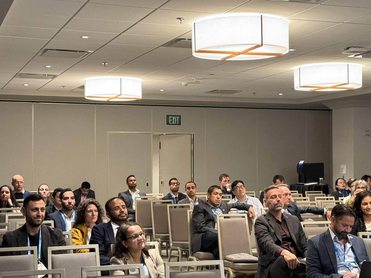 AmeerEHassan's tweet photo. Incredible turnout at #SVIN24 packed house even Friday 4PM talks! S/o to @AlexandraCzap for organizing &amp; watching my brother @SuspectedLVO close out an amazing week of lectures, debates, tech showcases &amp; Gala. Our society keeps reaching new heights! 🚀 @svinsociety @MThrombectomy https://t.co/3w1bYwCf59