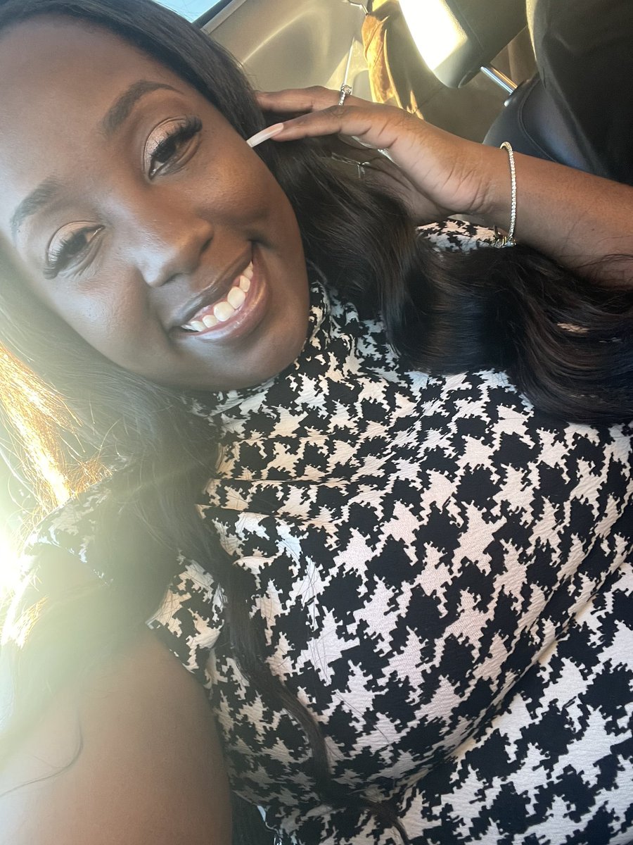 luutique's tweet photo. Pinning 👩🏾‍🎓 https://t.co/d3FzQcKdv7