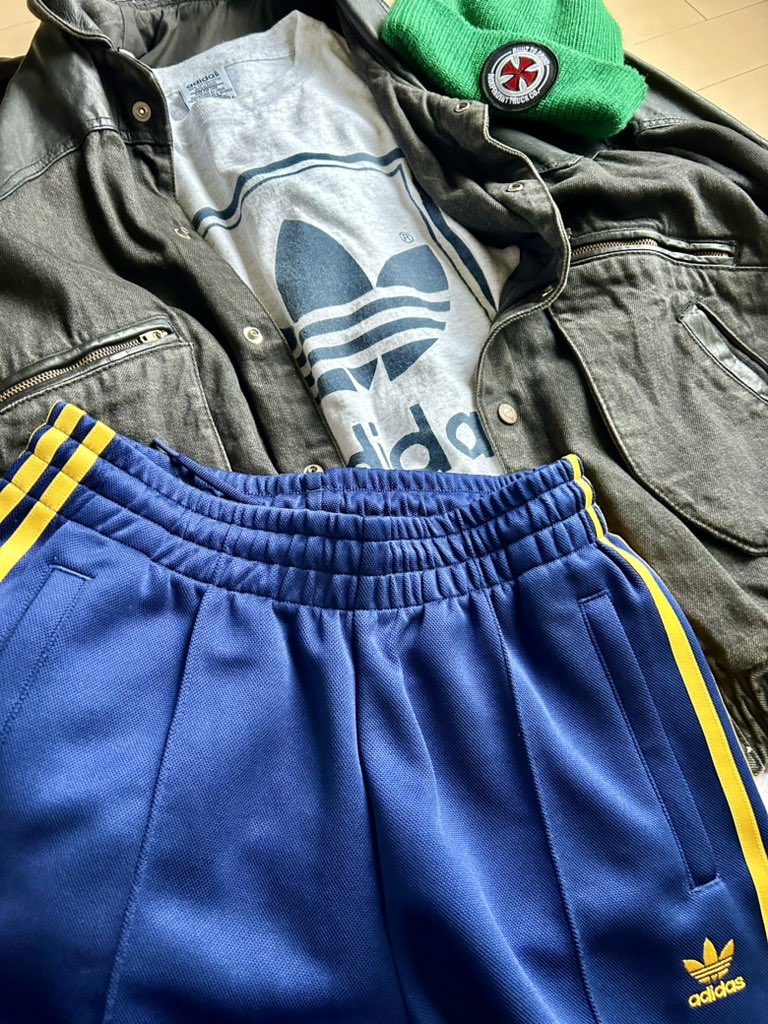 rk0423e30's tweet image. このバランスが好きになってきたｿﾞ

相方のパンツ🦍

#オレカジ
#SEBAGO