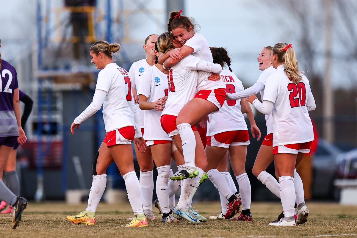 ⚽️ SOCCER RECAP

Top-seeded <a href="/UCM_Soccer/">Jennies Soccer</a> posted a 2-0 "W" over 8th-seeded Ouachita Baptist in the 1st rd. of the <a href="/NCAADII/">NCAA Division II</a> Central Regional Friday!

The Jennies will face Central Oklahoma in the 2nd rd. at 3 p.m. Sunday in the 'Burg.

📝 | bit.ly/3Oon6ik

#teamUCM