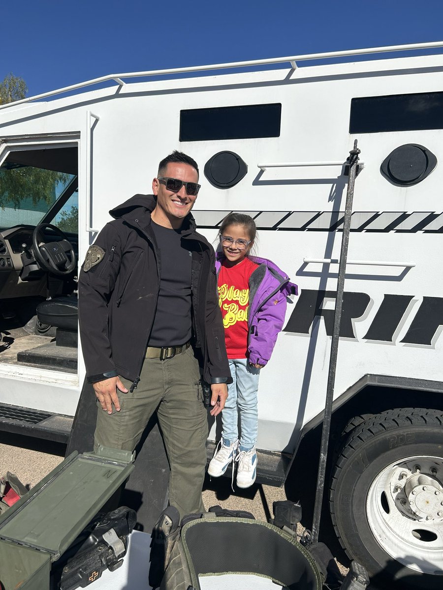 Erica Ortiz (@eortiz_jce) on Twitter photo My firsties had a blast at Career Day today! ๐ฎ๐ฝโโ๏ธ๐ฉ๐ผโ๐๐ One of the presenters was even the dad of one of my buffaloes! ๐ Thank you so much <a href="/CounselorPC_JCE/">Patsy Carrillo</a> <a href="/AEscobedo_JCE/">Adriana Escobedo</a> for making this day possible for our Buffaloes! โค๏ธ My firsties had a blast at Career Day today! ๐ฎ๐ฝโโ๏ธ๐ฉ๐ผโ๐๐ One of the presenters was even the dad of one of my buffaloes! ๐ Thank you so much <a href="/CounselorPC_JCE/">Patsy Carrillo</a> <a href="/AEscobedo_JCE/">Adriana Escobedo</a> for making this day possible for our Buffaloes! โค๏ธ