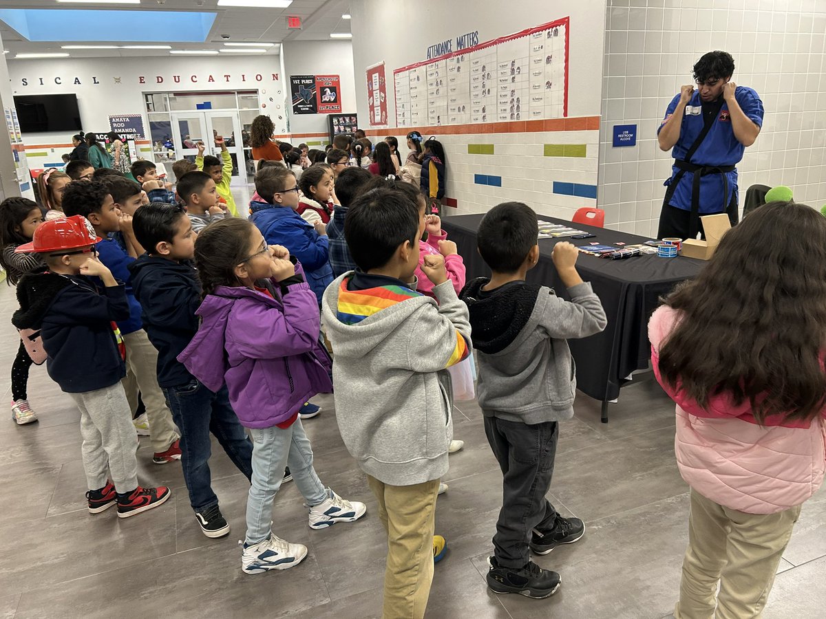 Erica Ortiz tweet media