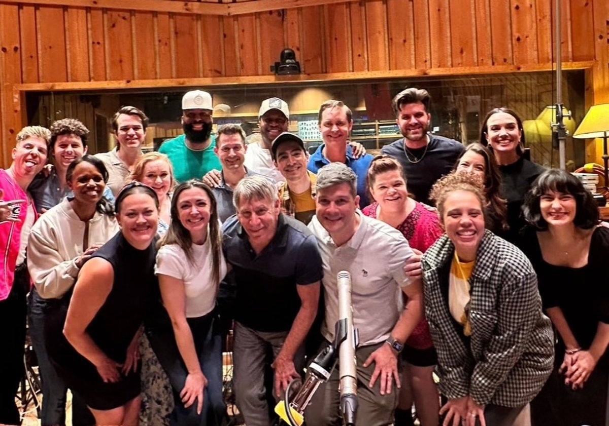 wicked_updates's tweet photo. Alumni from various casts of ‘WICKED’ lent their voices to the ensemble in the films. https://t.co/ElrV7KzNR1