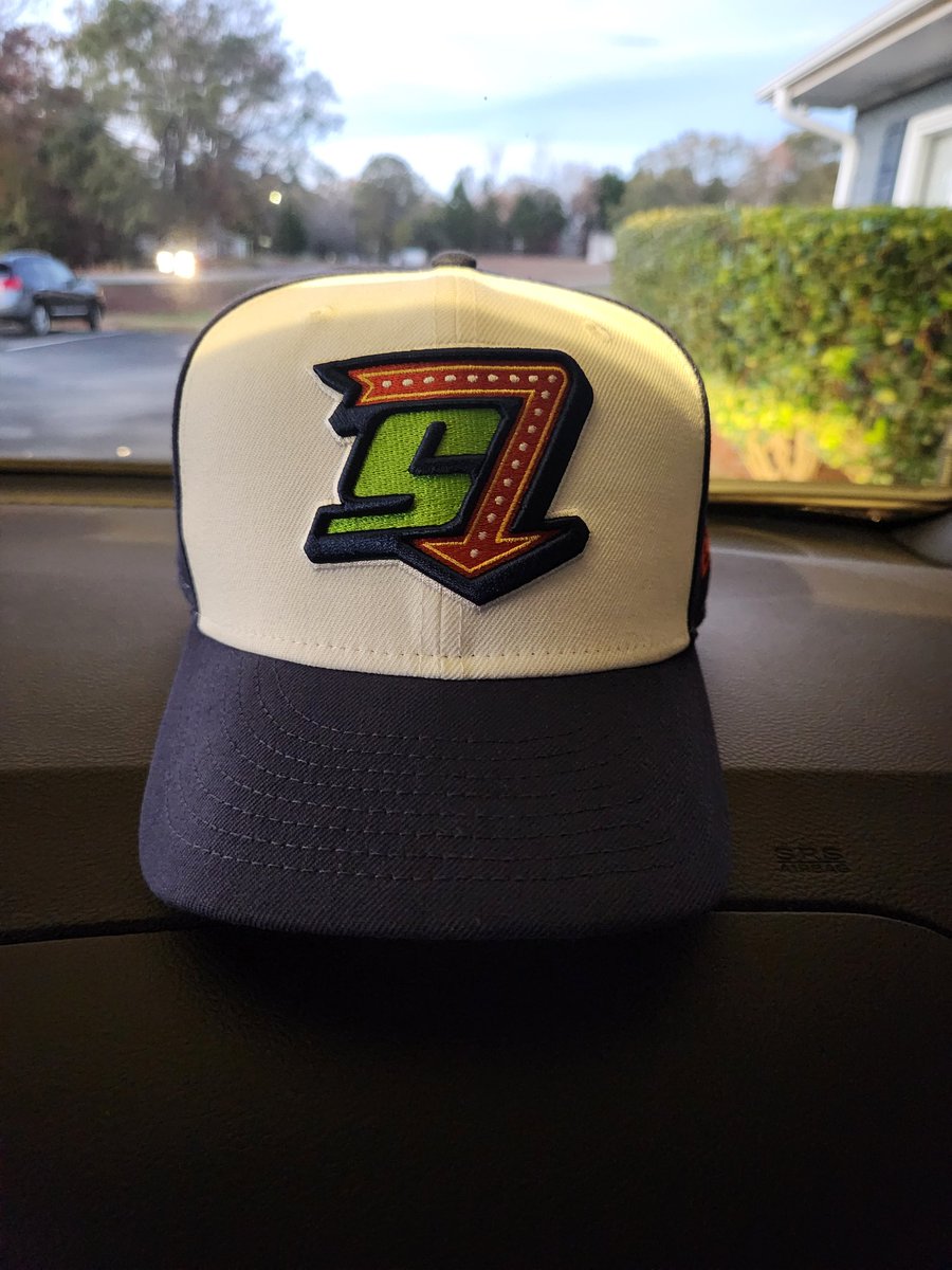 nintariwizard's tweet photo. Good mail day thanks to the @Spartanburgers_ 
#NewEraInTheBurg https://t.co/P7ozuEZnTB