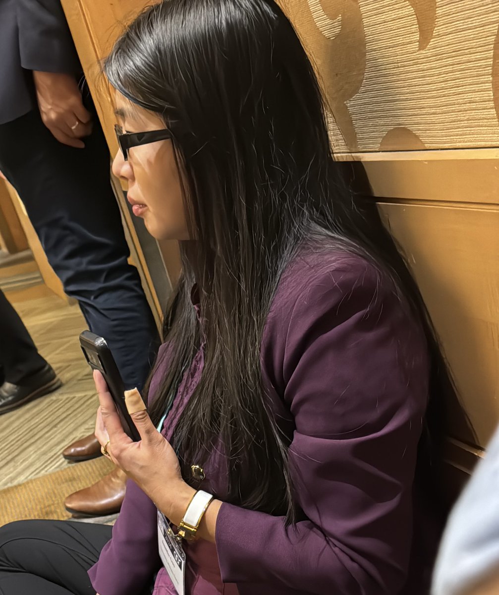 brookins_tim's tweet image. Celebrity sighting at #sblaar24 @jenniferguo