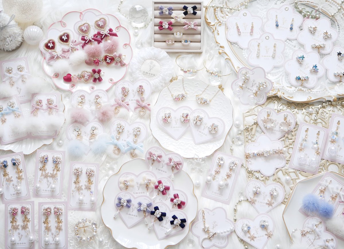 新作🫧Christmas coffret🎄発売🎀 𓂃𓈒 𓂂𓏸 今月の新作のテーマは雪の結晶で 沢山雪の結晶モチーフを使っています ️⋆*
