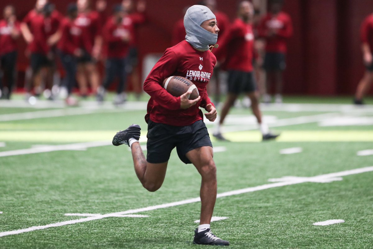 Lenoir-Rhyne Football tweet media