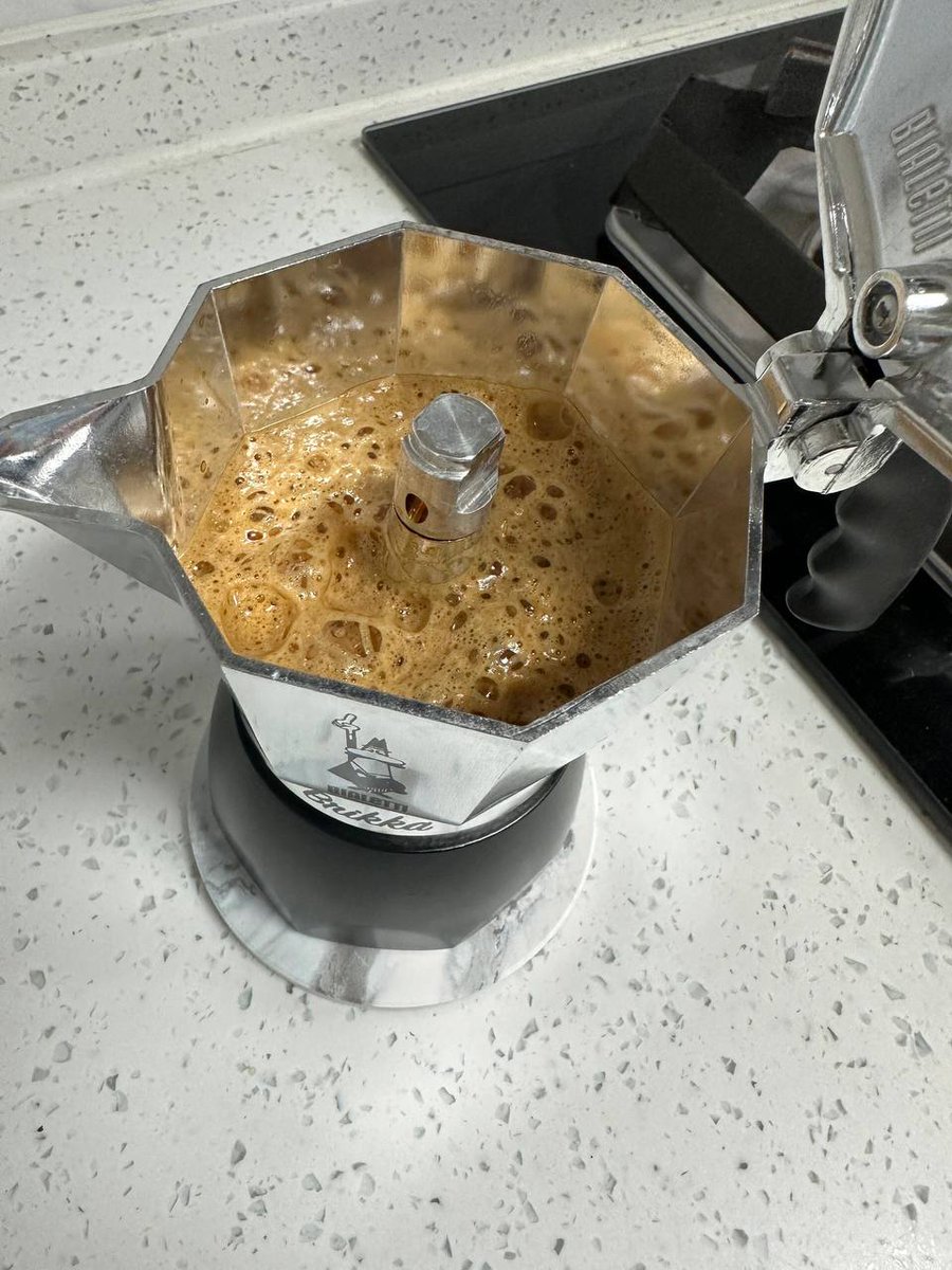 ハンドドリップの朝コーヒーです☺