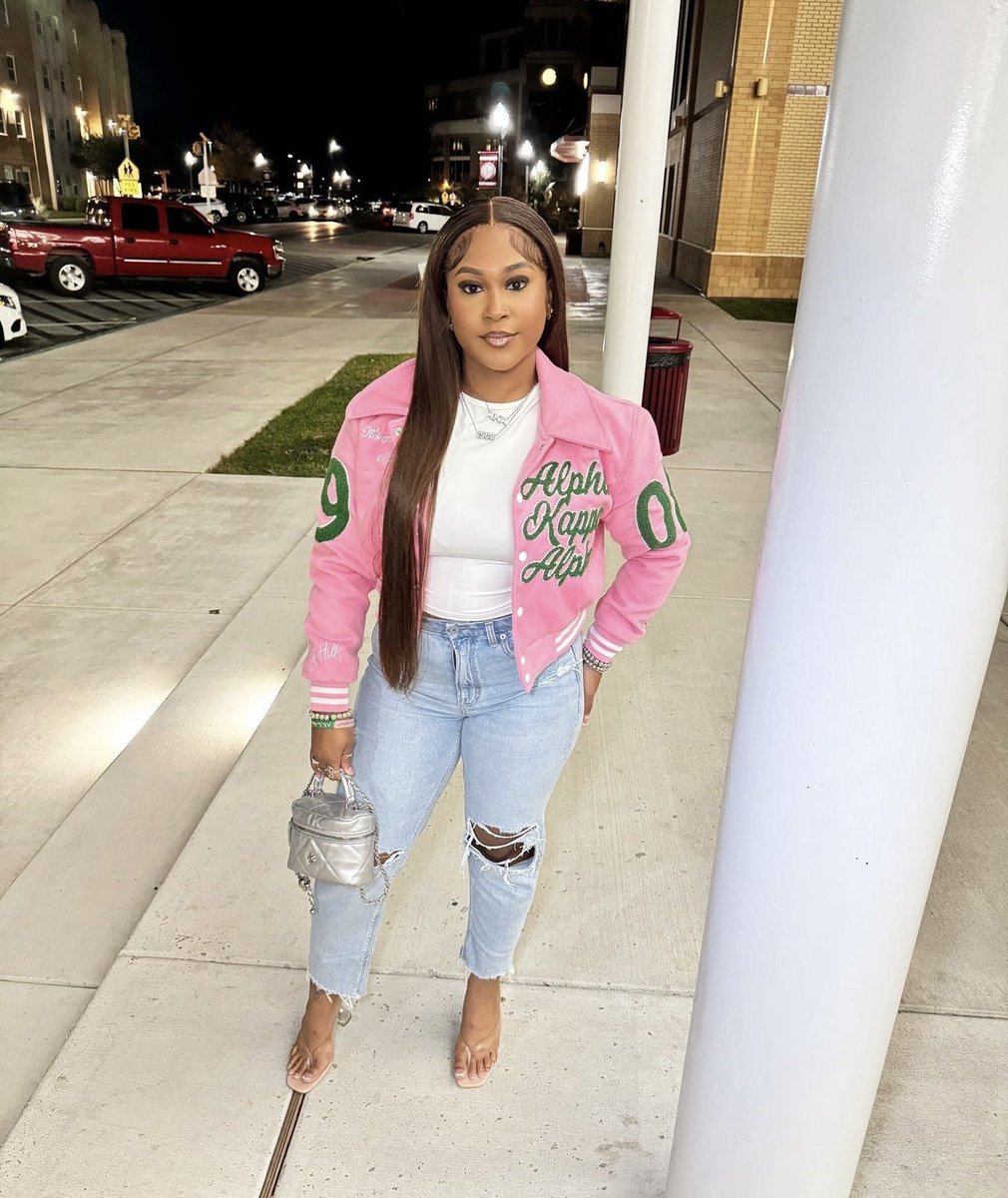 seauxchelsea's tweet image. 4ever a serious matter!🪞
#probateszn