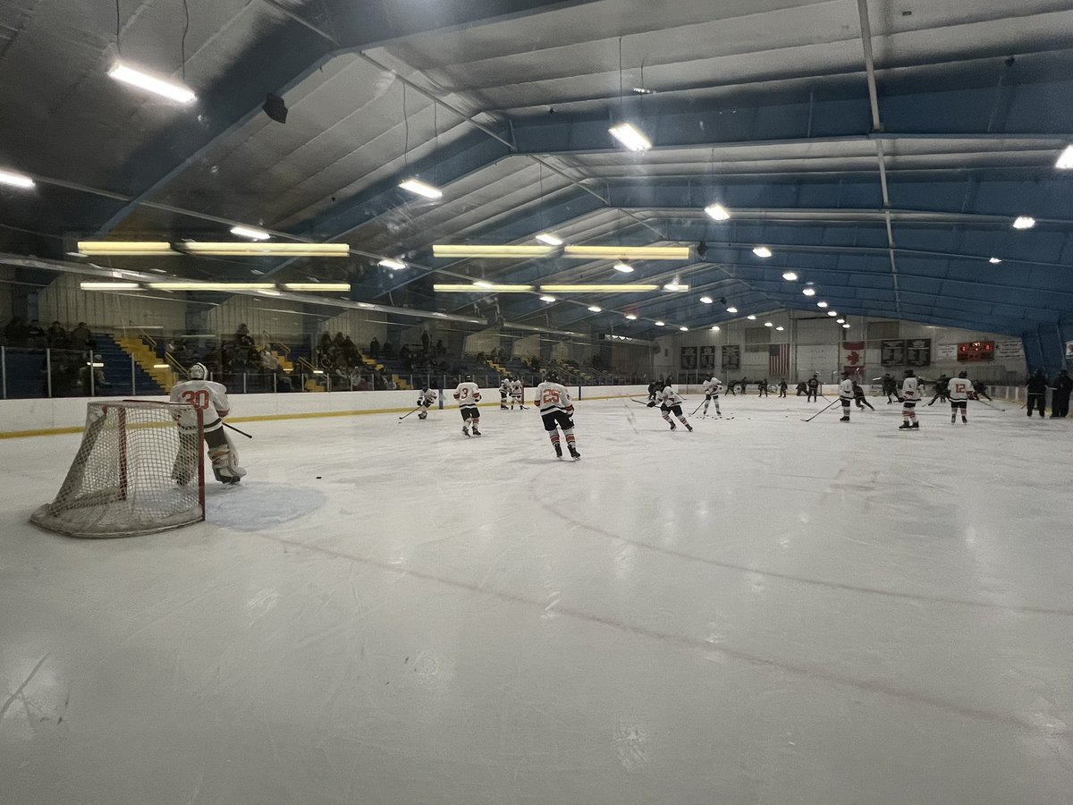 wilson6461's tweet photo. Opening night for our varsity hockey team. Great turn out from our community and students! Make sure to come out and support our team this year. 
#Gochiefs!! https://t.co/4XViagngHL