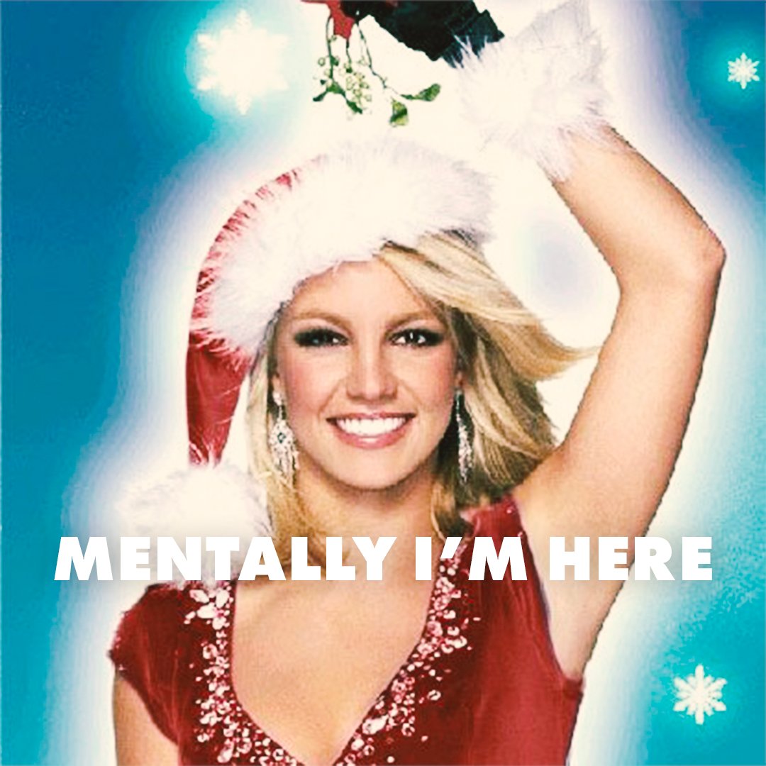 PopStruck's tweet photo. counting down until holiday szn 🎄😙 https://t.co/du4LZXiQOM