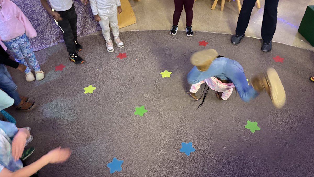 Freeze Dance Friday! We like to end a busy week with our best dance moves. #pkp #longfellowbears #d97joy