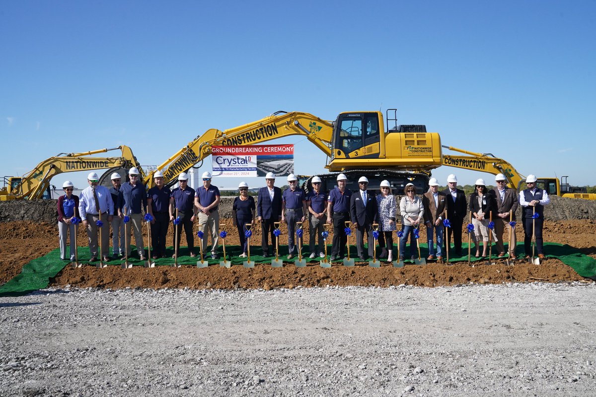 DoorCrystal's tweet image. We’re thrilled to announce the groundbreaking of our brand-new manufacturing facility in Mansfield, TX. This expansion marks a big step forward in our commitment to delivering custom, made-to-order windows to fit every budget.

#CrystalWindows